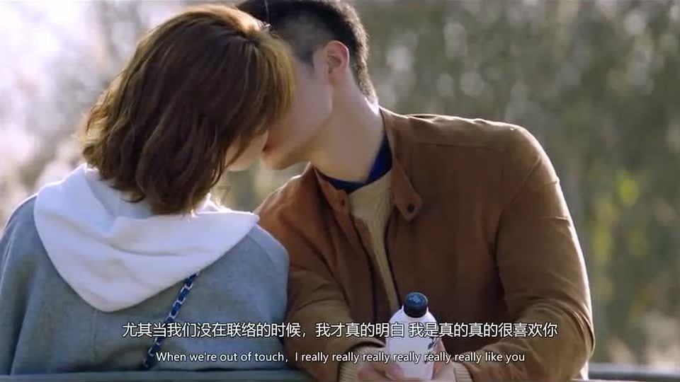 《关于你的想法》剧照 安妮热恋“姐狗”加利齐纳